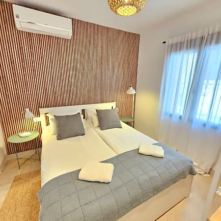 Apart-hotel De La Huerta 3*